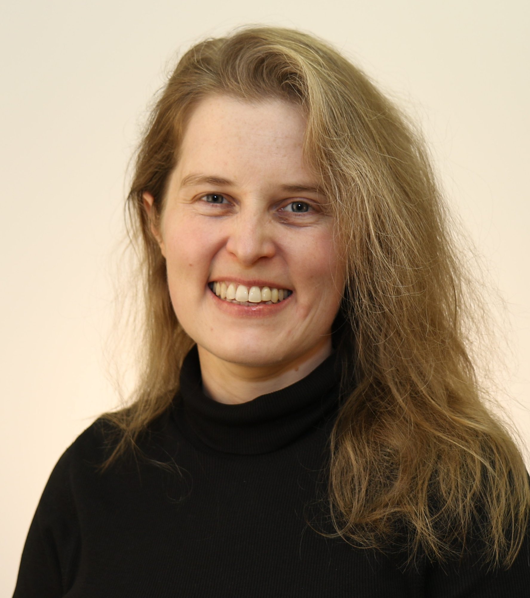 Lucy Mahaffey headshot